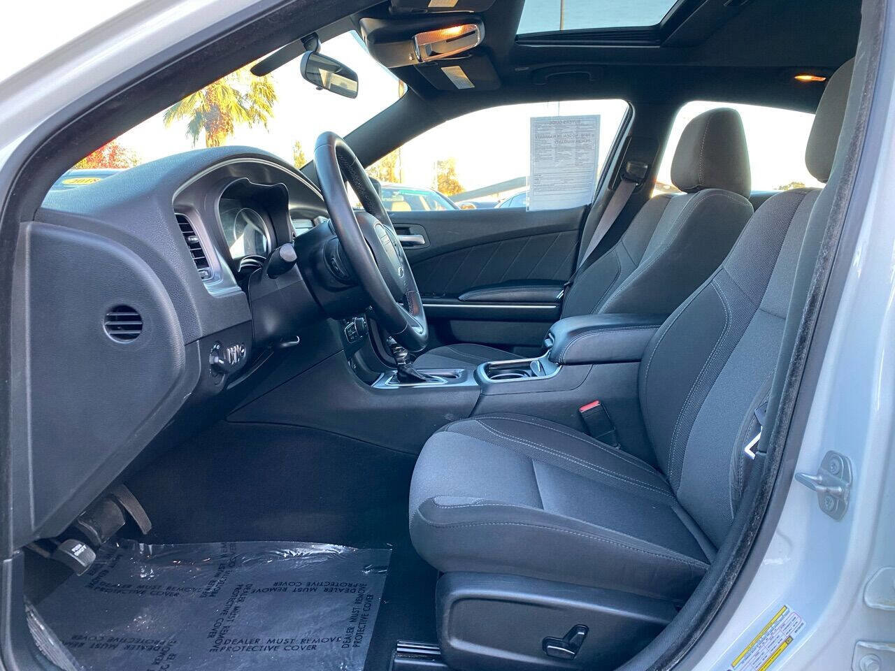 Used 2019 Dodge Charger SXT image 9