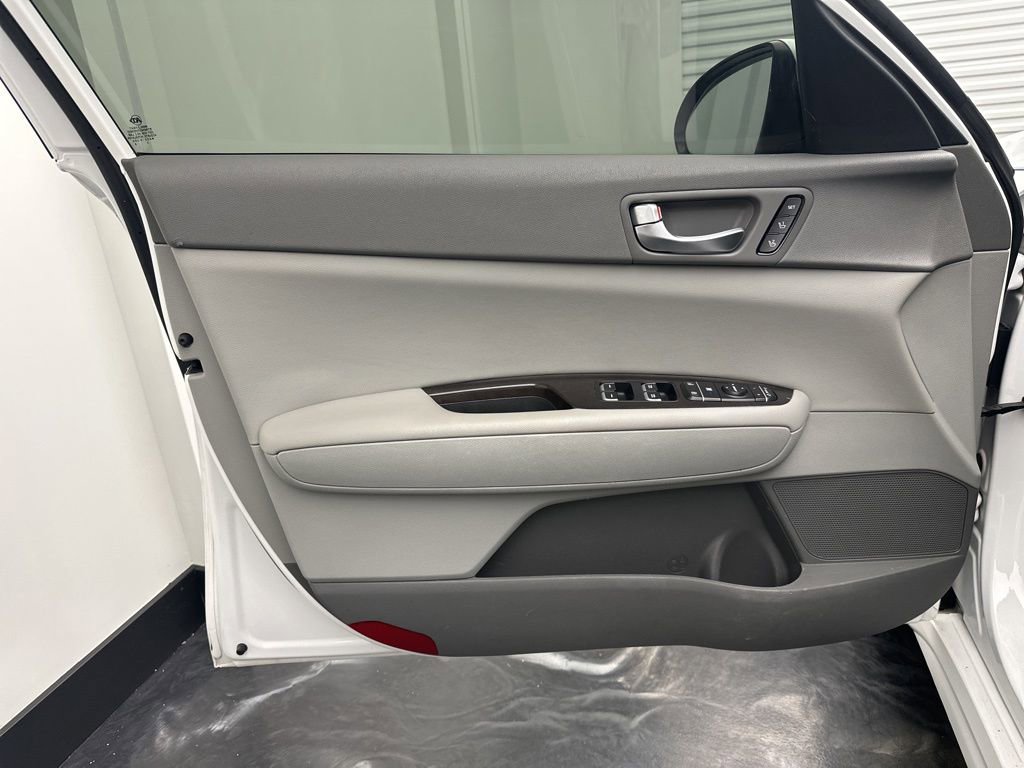 Used 2017 Kia Optima EX image 14