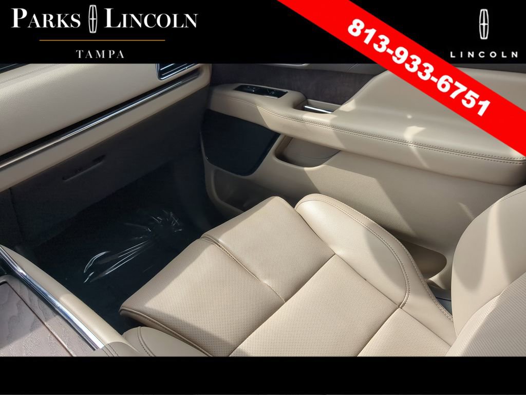 Certified 2024 Lincoln Navigator Premiere image 14