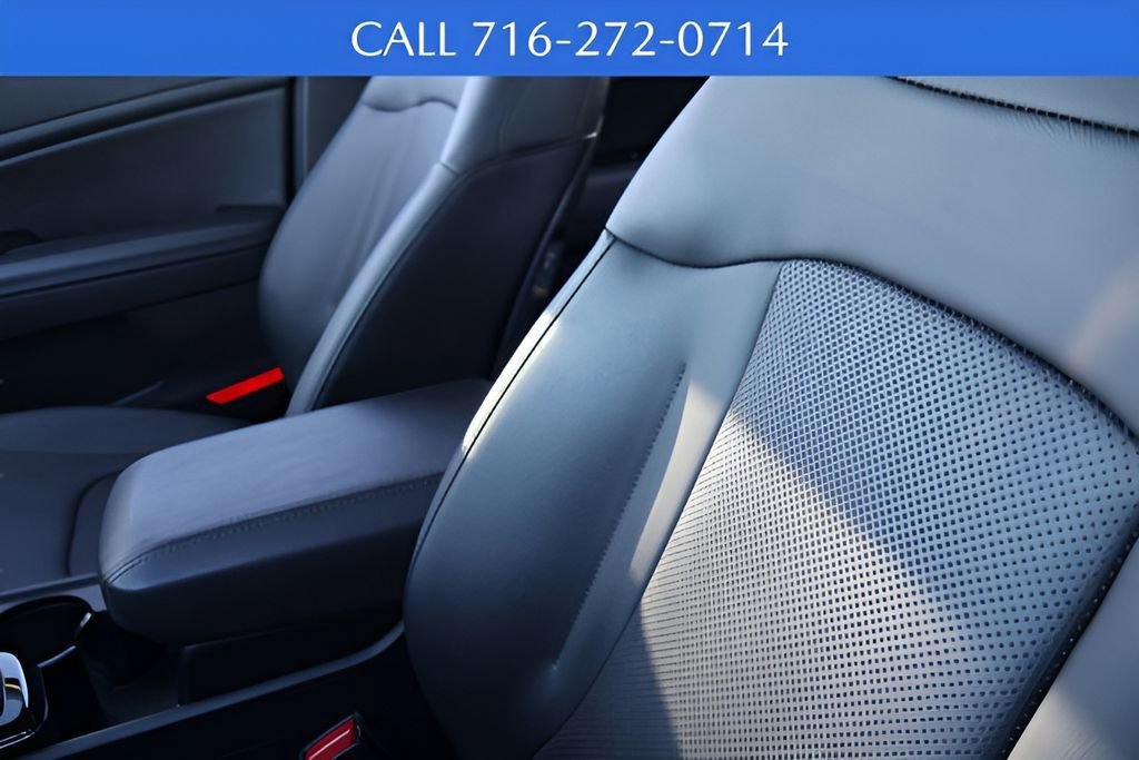 Used 2023 Kia Sportage EX AWD/4WD image 16