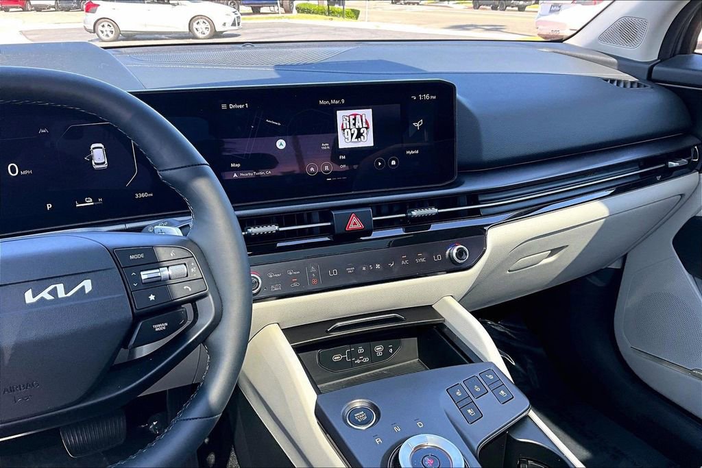 Used 2026 Kia Sportage SX Prestige image 10