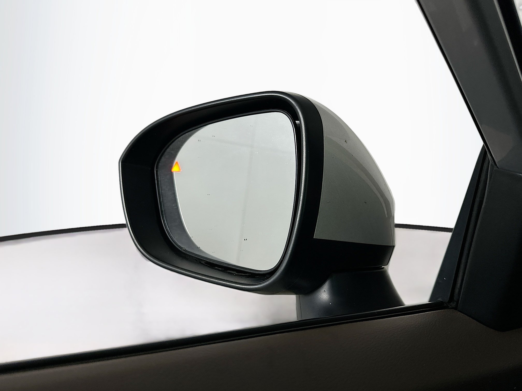 Used 2023 Nissan Rogue SV FWD image 16