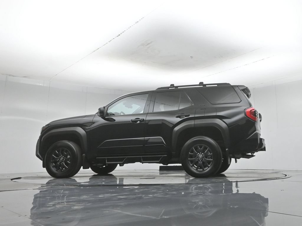 Used 2025 Toyota 4Runner SR5 AWD/4WD image 56