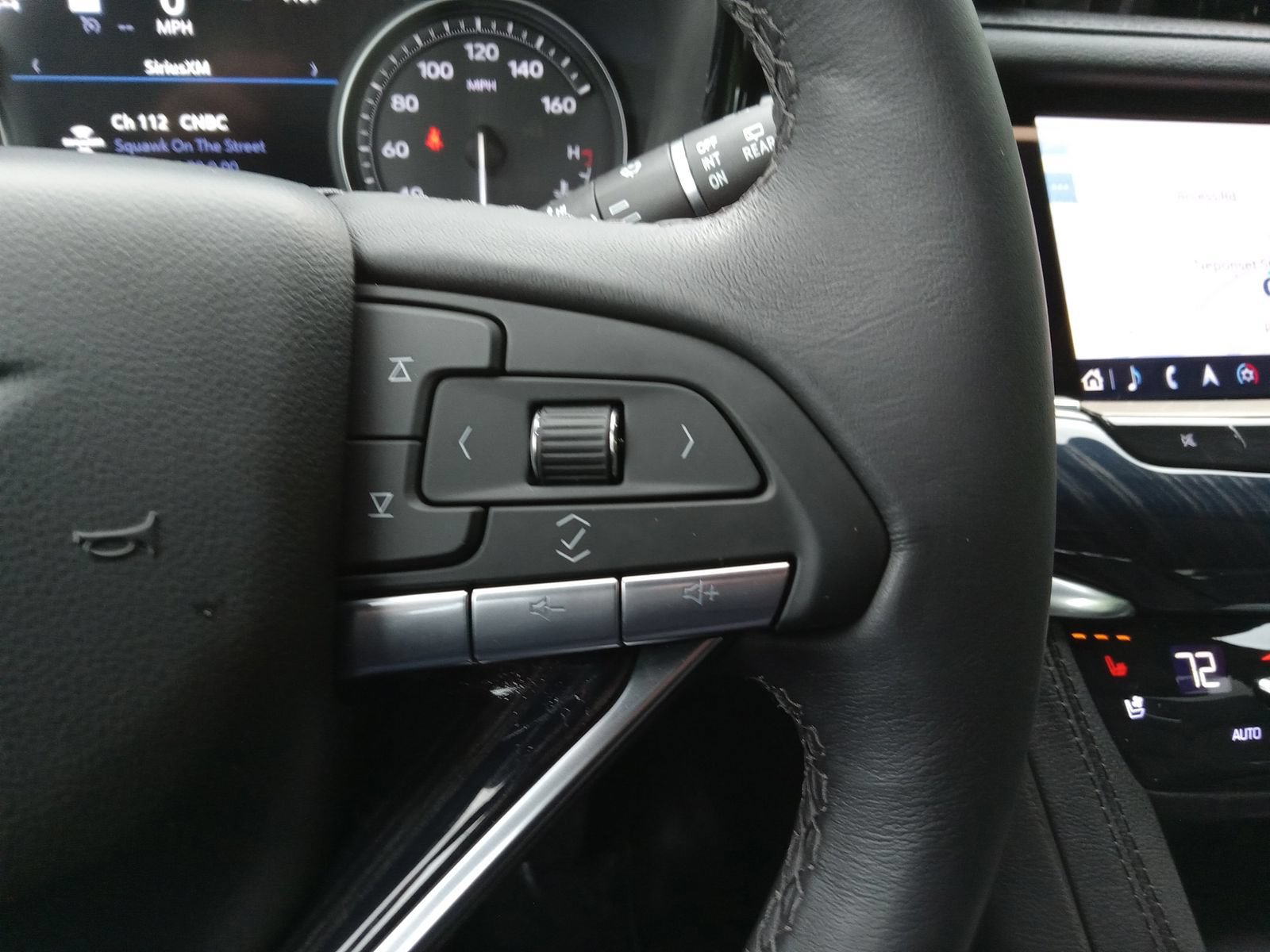 Used 2024 Cadillac XT6 Premium Luxury w/ Technology Package AWD/4WD image 21