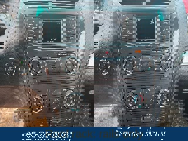 Used 2016 Ford Explorer XLT image 16