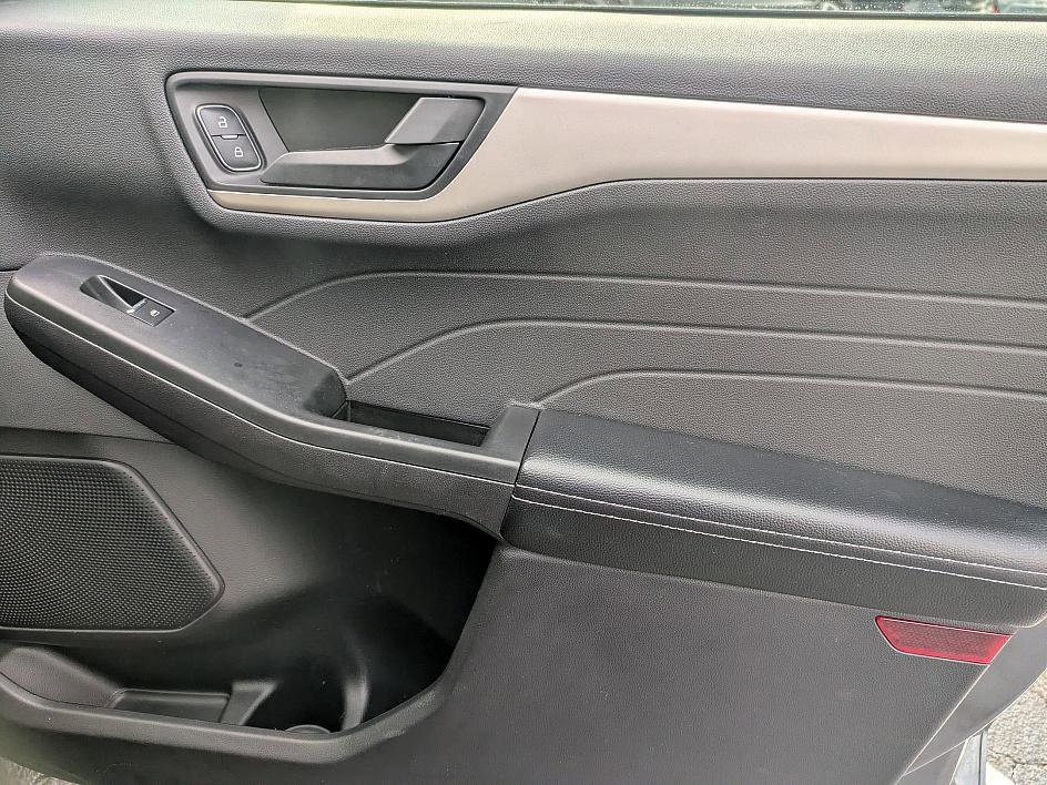 Used 2022 Ford Escape SE image 33