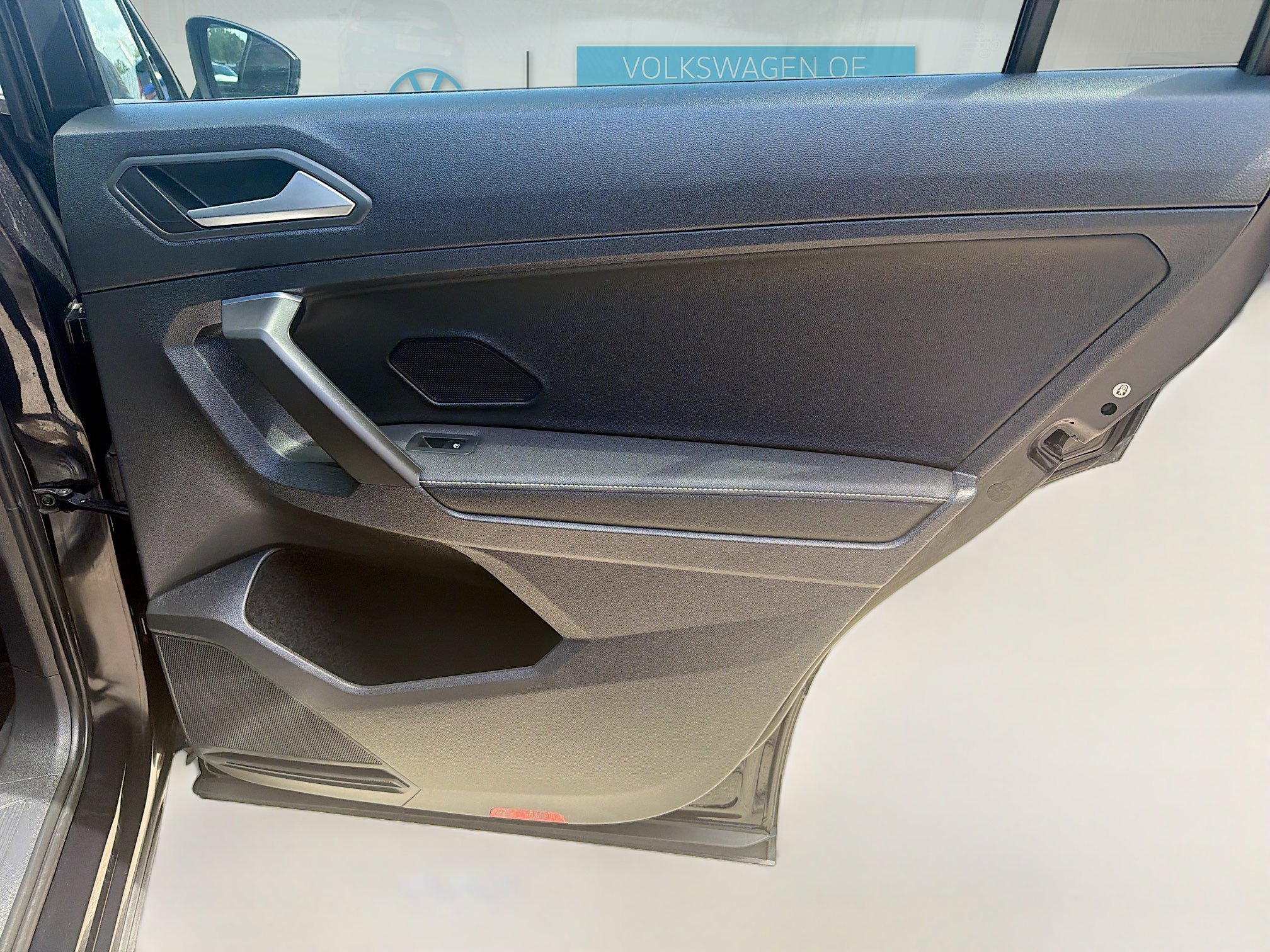 Used 2022 Volkswagen Tiguan S FWD image 31
