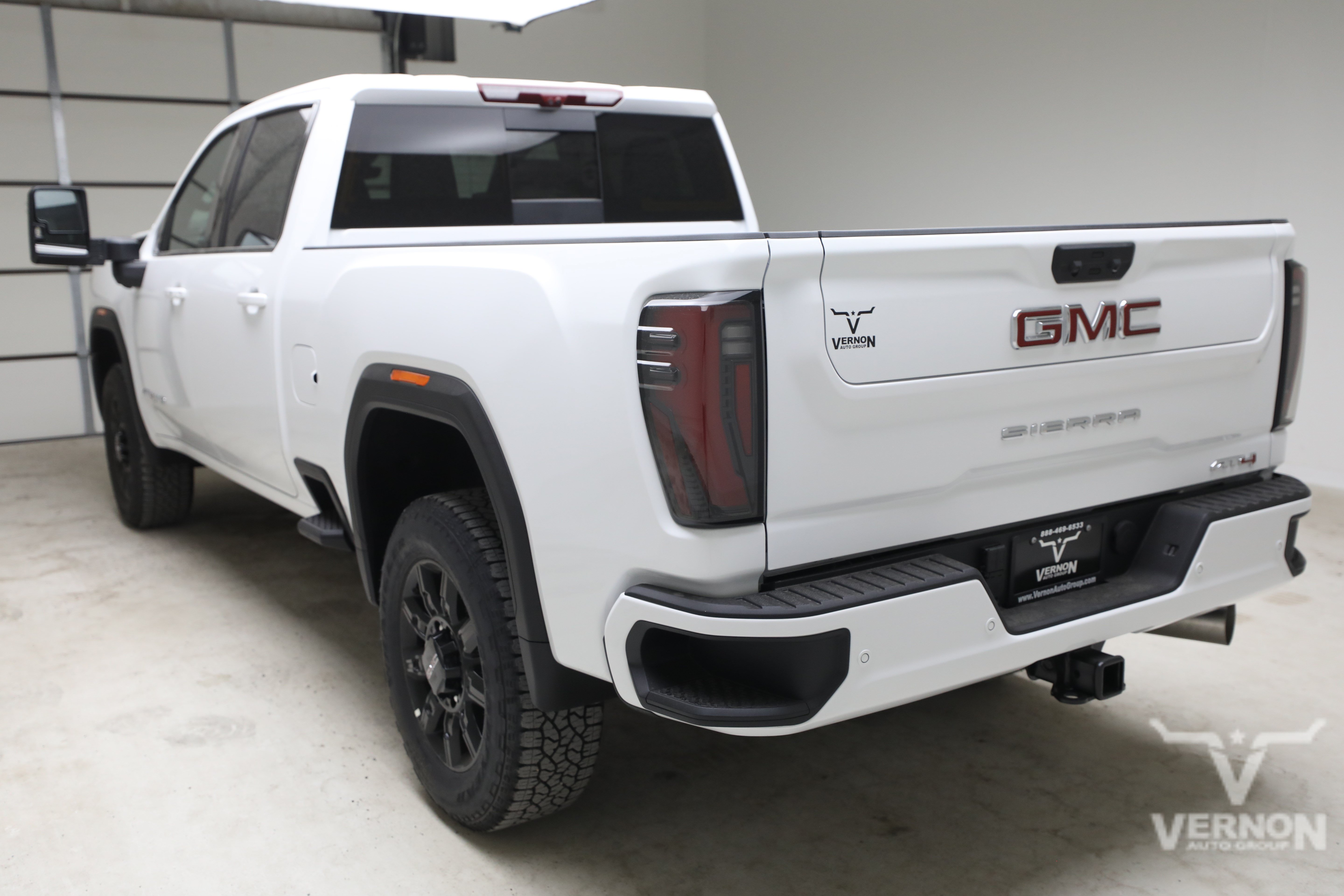 New 2026 GMC Sierra 2500 AT4 w/ Technology Package AWD/4WD image 3