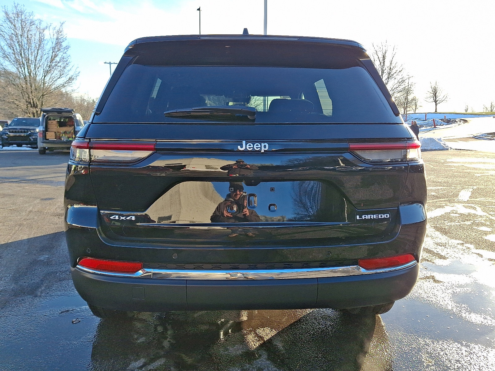 New 2025 Jeep Grand Cherokee Laredo X w/ Luxury Tech Group I image 5