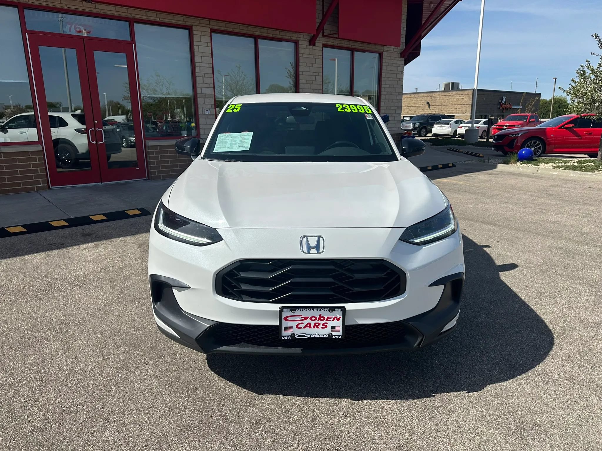 Used 2025 Honda HR-V Sport image 2