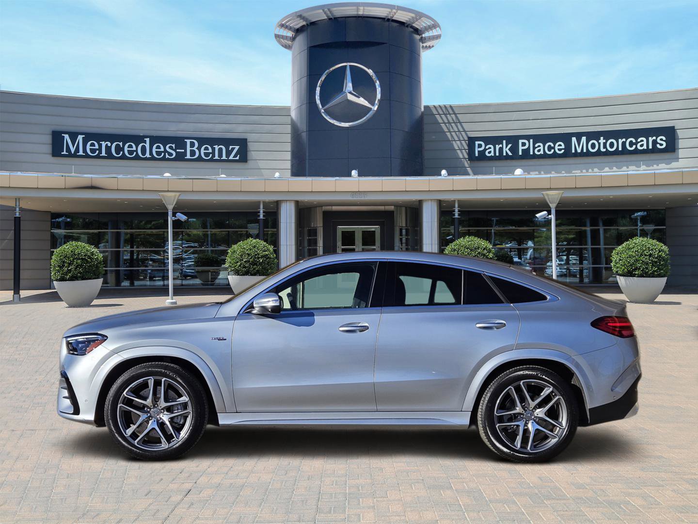 Certified 2025 Mercedes-Benz GLE 53 AMG 4MATIC Coupe image 3