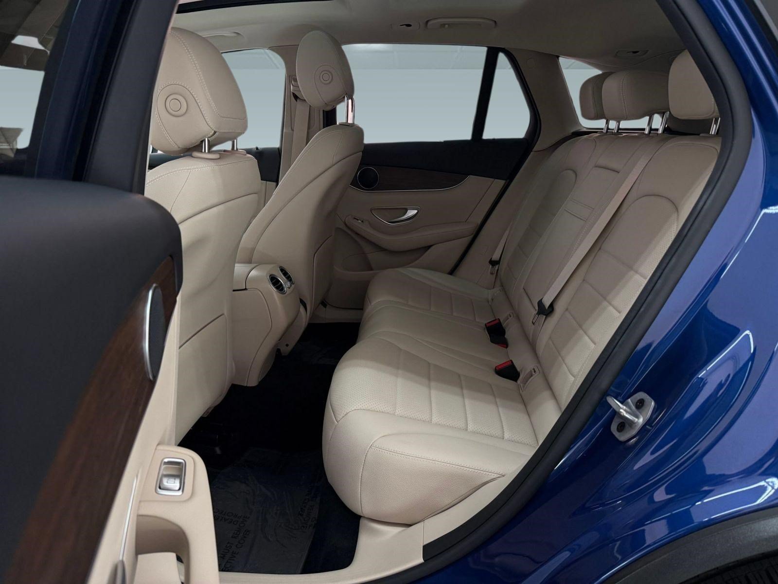 Used 2022 Mercedes-Benz GLC 300 image 20