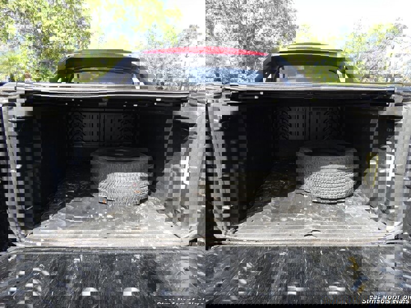 Used 2007 Cadillac Escalade EXT EXT w/ Climate Package image 16