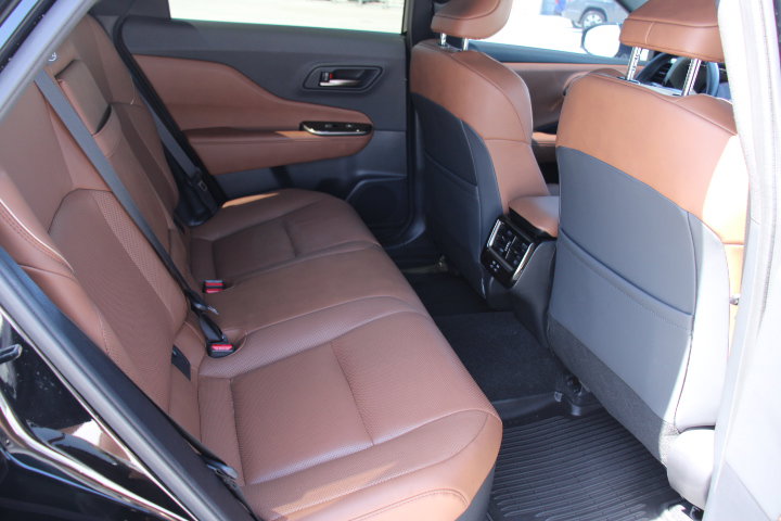 Certified 2025 Toyota Crown Signia AWD/4WD image 20