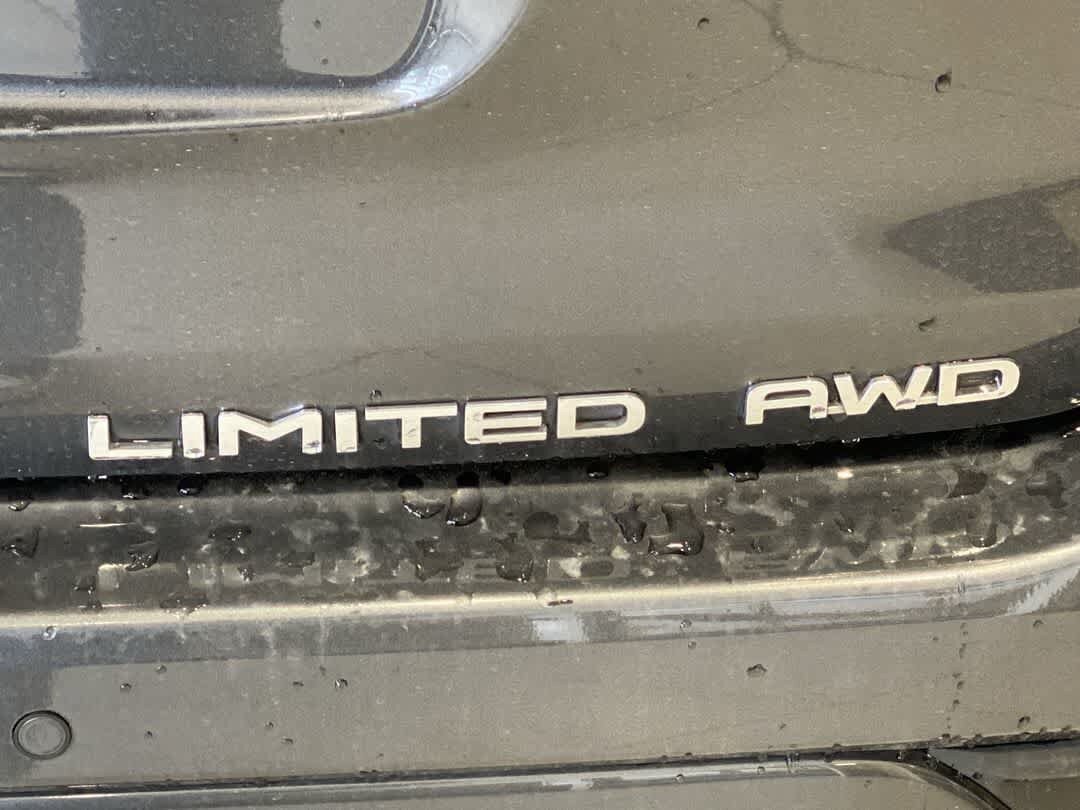 Used 2022 Toyota Highlander Limited AWD/4WD image 12