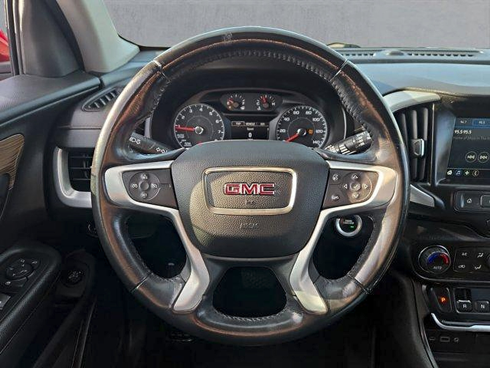 Used 2018 GMC Terrain SLE w/ Driver Convenience Package FWD image 13