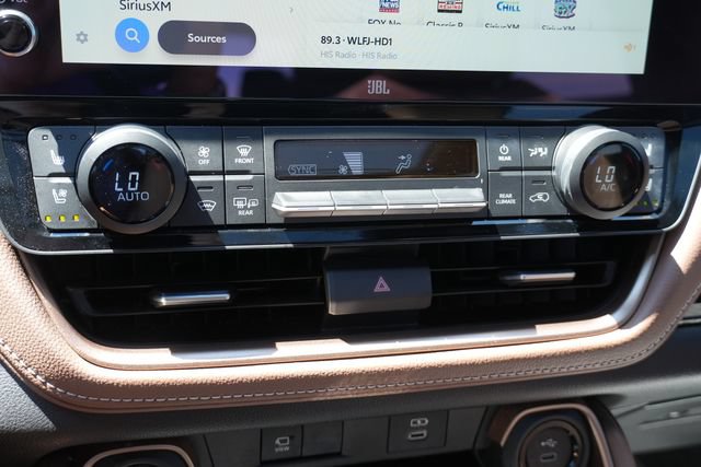 Used 2025 Toyota Grand Highlander AWD Hybrid image 39