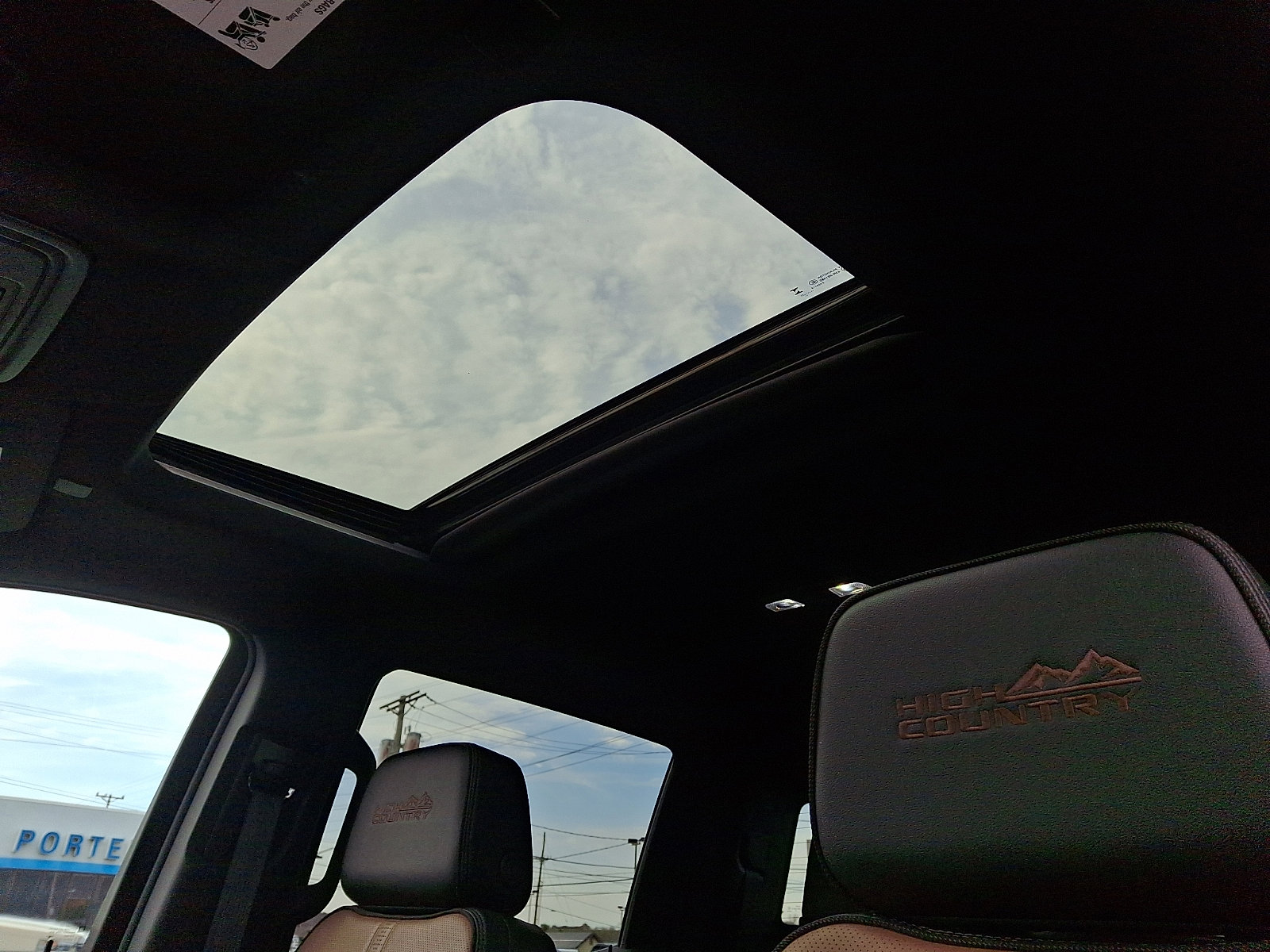 Used 2023 Chevrolet Silverado 1500 High Country w/ Technology Package image 14