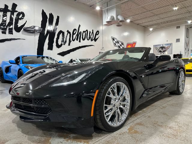 Used 2018 Chevrolet Corvette Stingray Convertible w/ Carbon Flash Badge Package RWD image 17