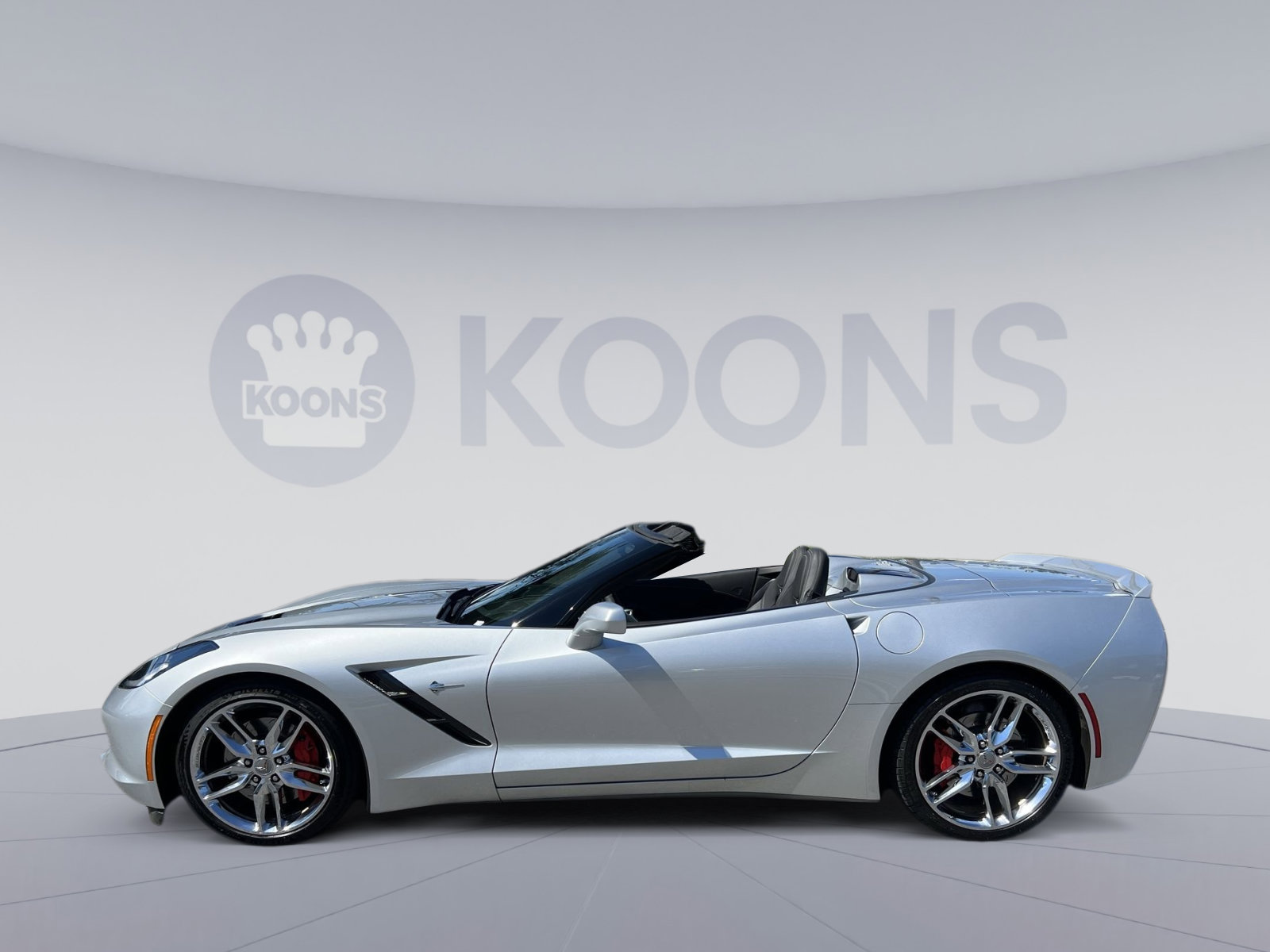 Used 2017 Chevrolet Corvette Stingray Convertible RWD image 2