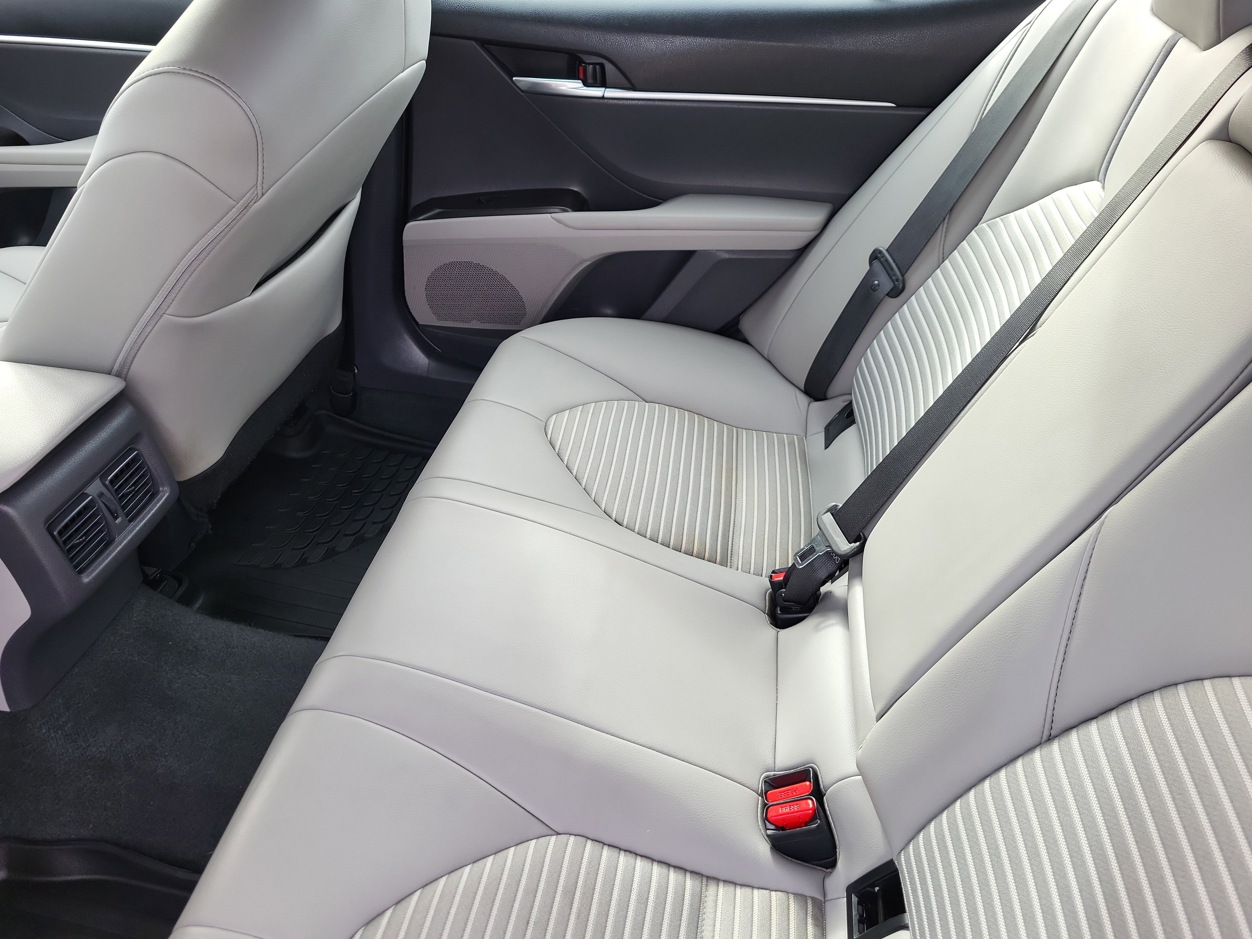 Used 2023 Toyota Camry SE w/ Audio Upgrade Package image 10