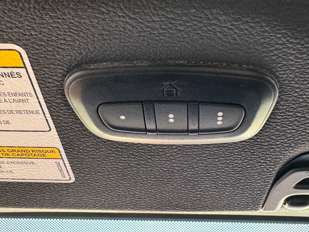 Used 2023 Jeep Wrangler Sport S image 25
