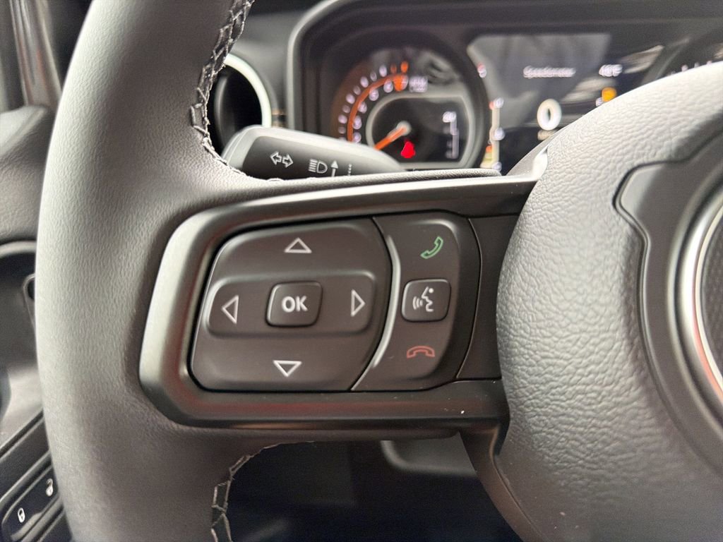 New 2026 Jeep Gladiator Sahara image 25