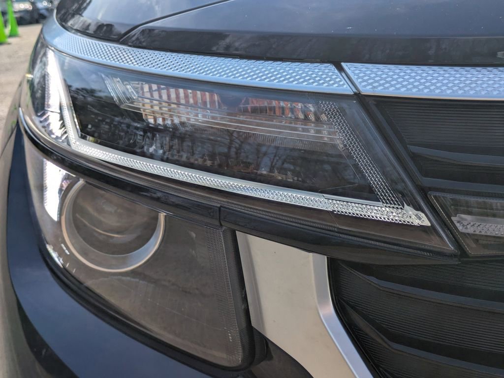 Used 2025 Kia Seltos EX image 10