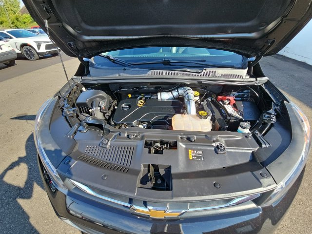Used 2022 Chevrolet Trax LT AWD/4WD image 39