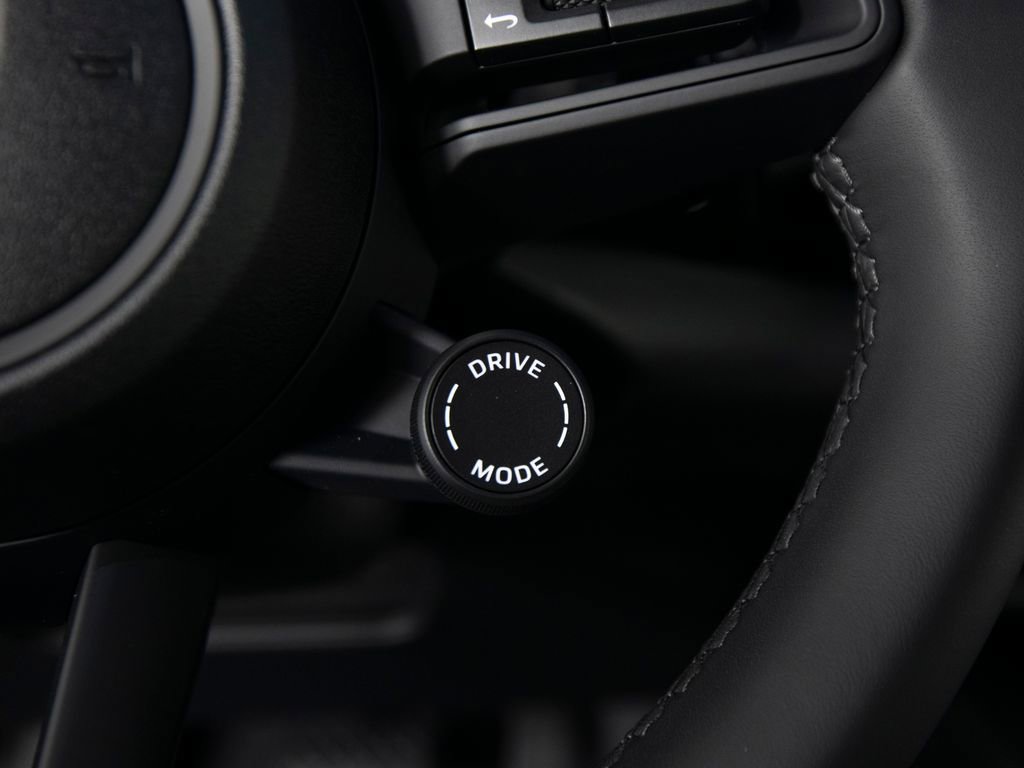 New 2026 Porsche Macan 4 Electric image 30