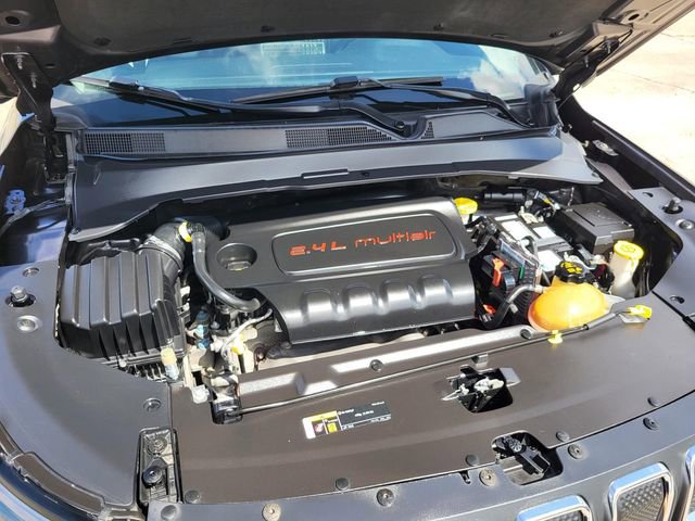 Used 2022 Jeep Compass Latitude image 32