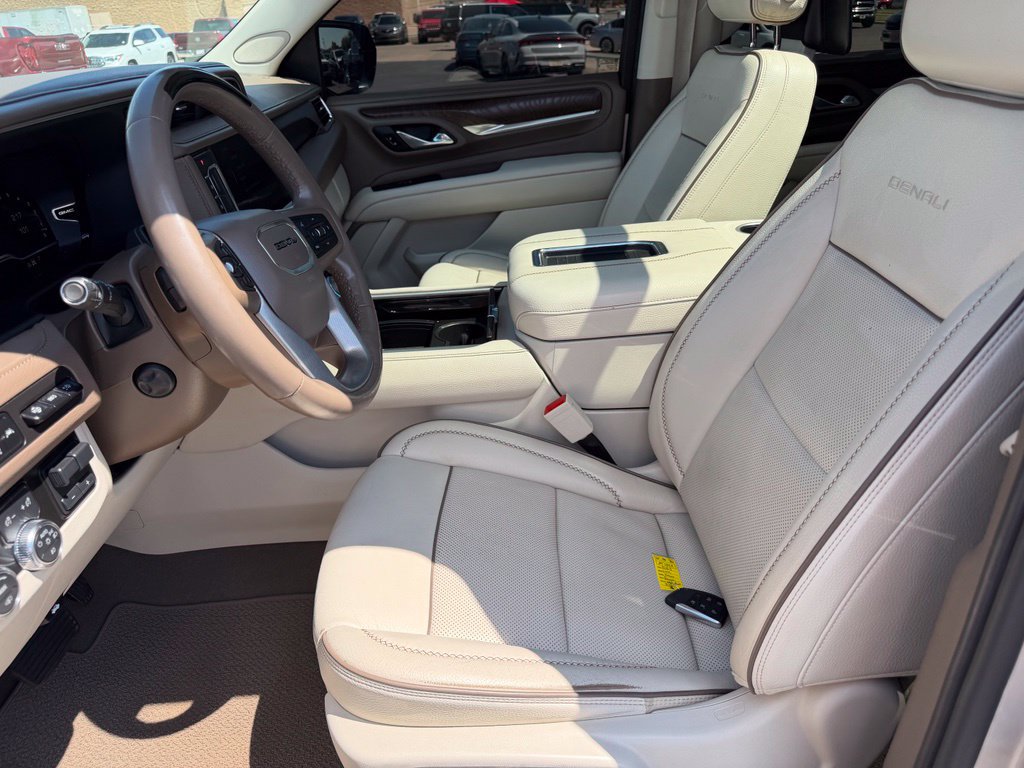Used 2023 GMC Yukon Denali w/ Denali Reserve Package AWD/4WD image 30