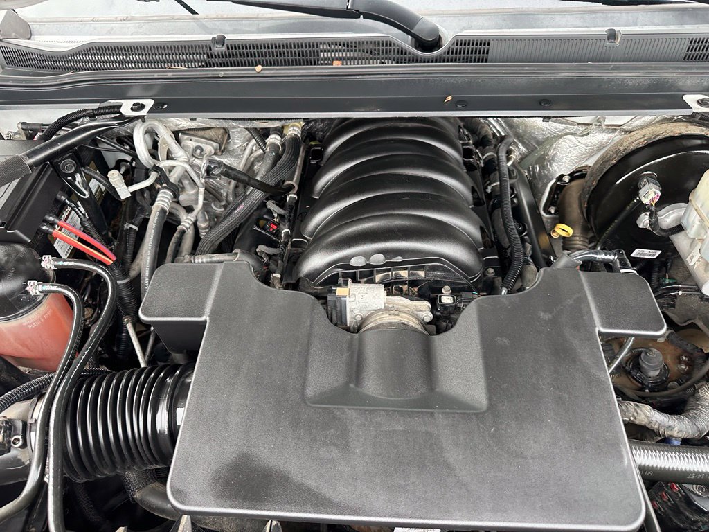 Used 2018 Chevrolet Suburban Premier AWD/4WD image 35