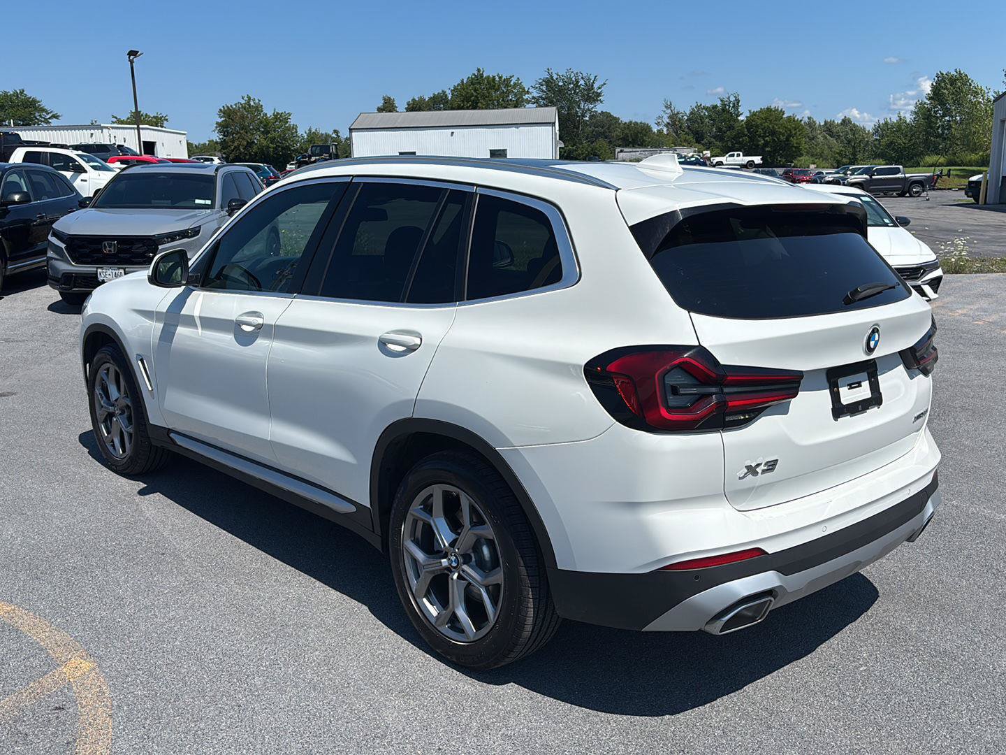 Used 2024 BMW X3 xDrive30i AWD/4WD image 6