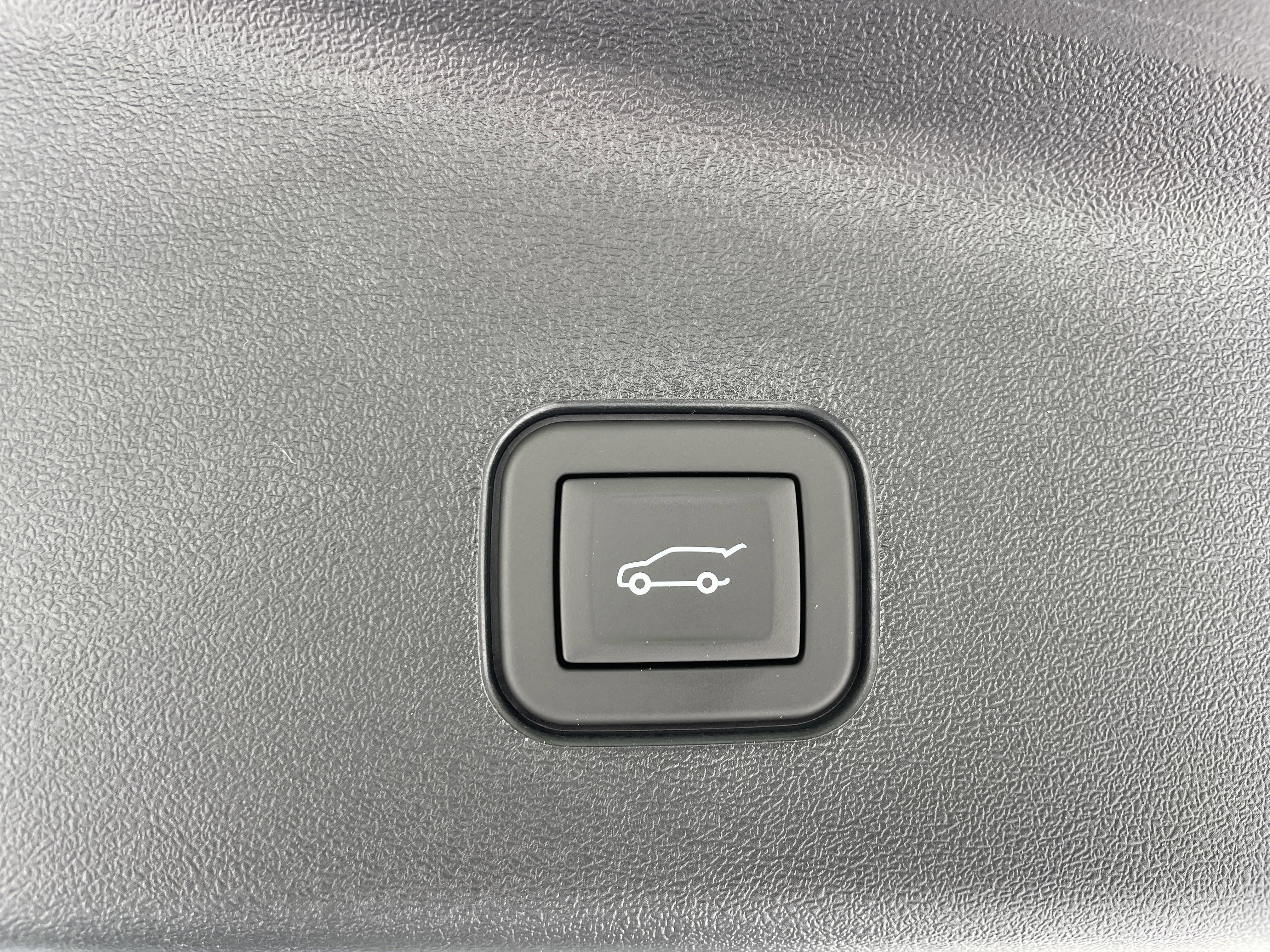 New 2026 Cadillac Vistiq Luxury image 6