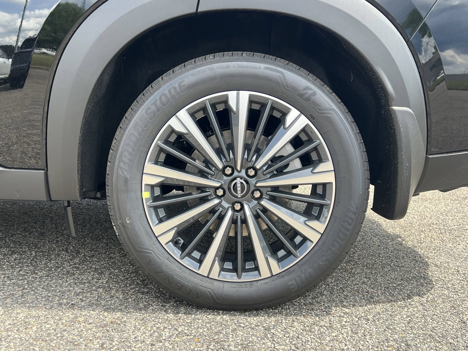 New 2026 Nissan Pathfinder Platinum FWD image 28