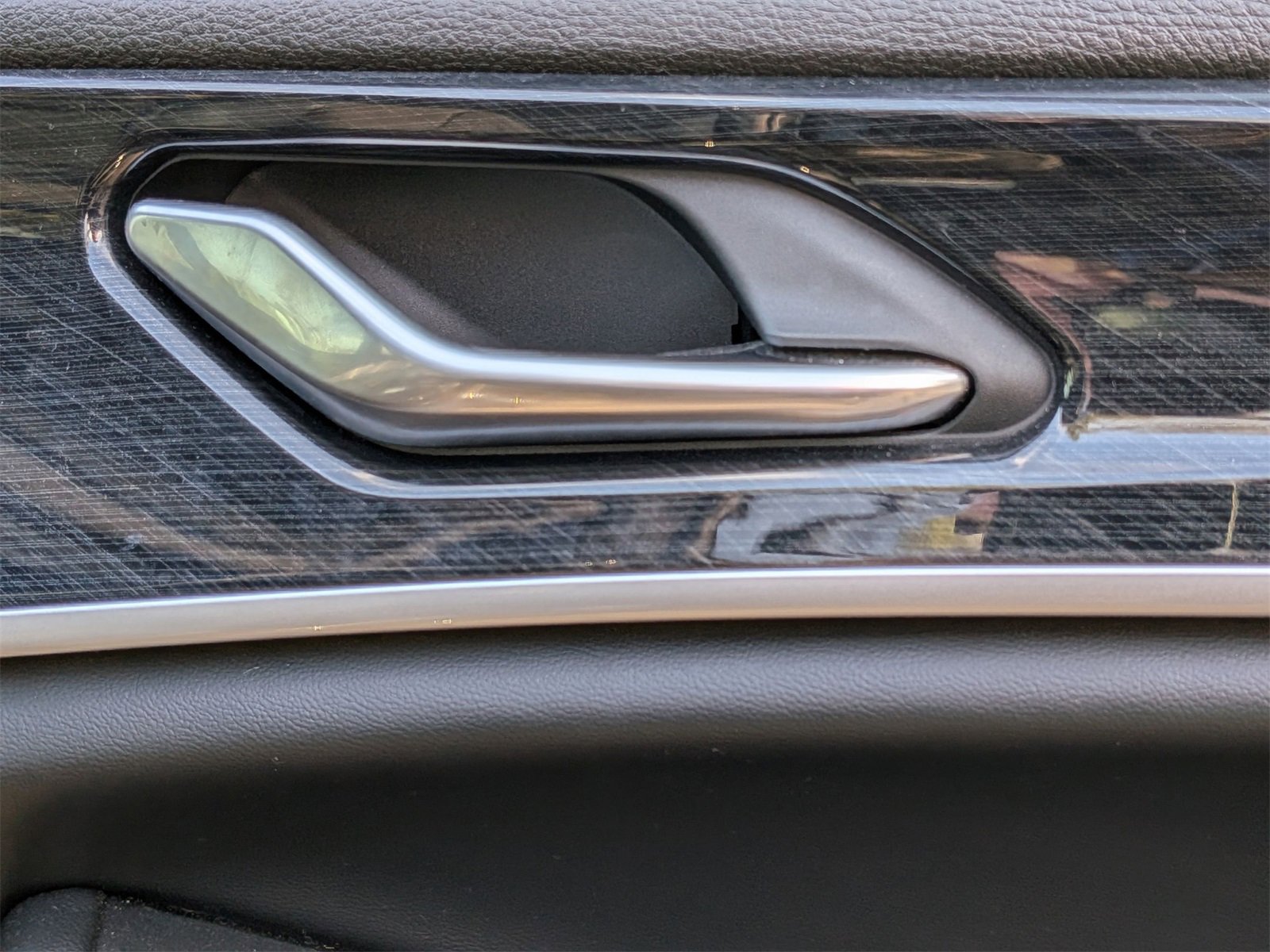 Used 2023 Jeep Grand Cherokee Trailhawk image 34