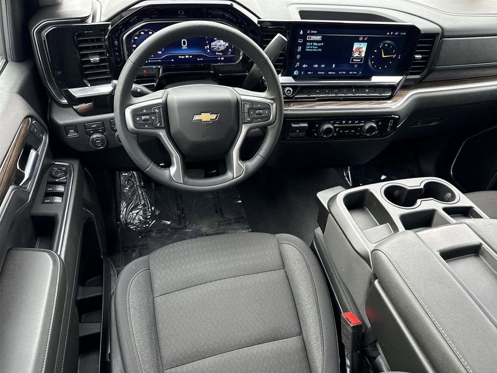 Used 2025 Chevrolet Silverado 1500 LT image 18