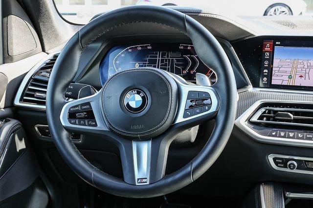 Used 2022 BMW X5 sDrive40i w/ M Sport Package RWD image 16