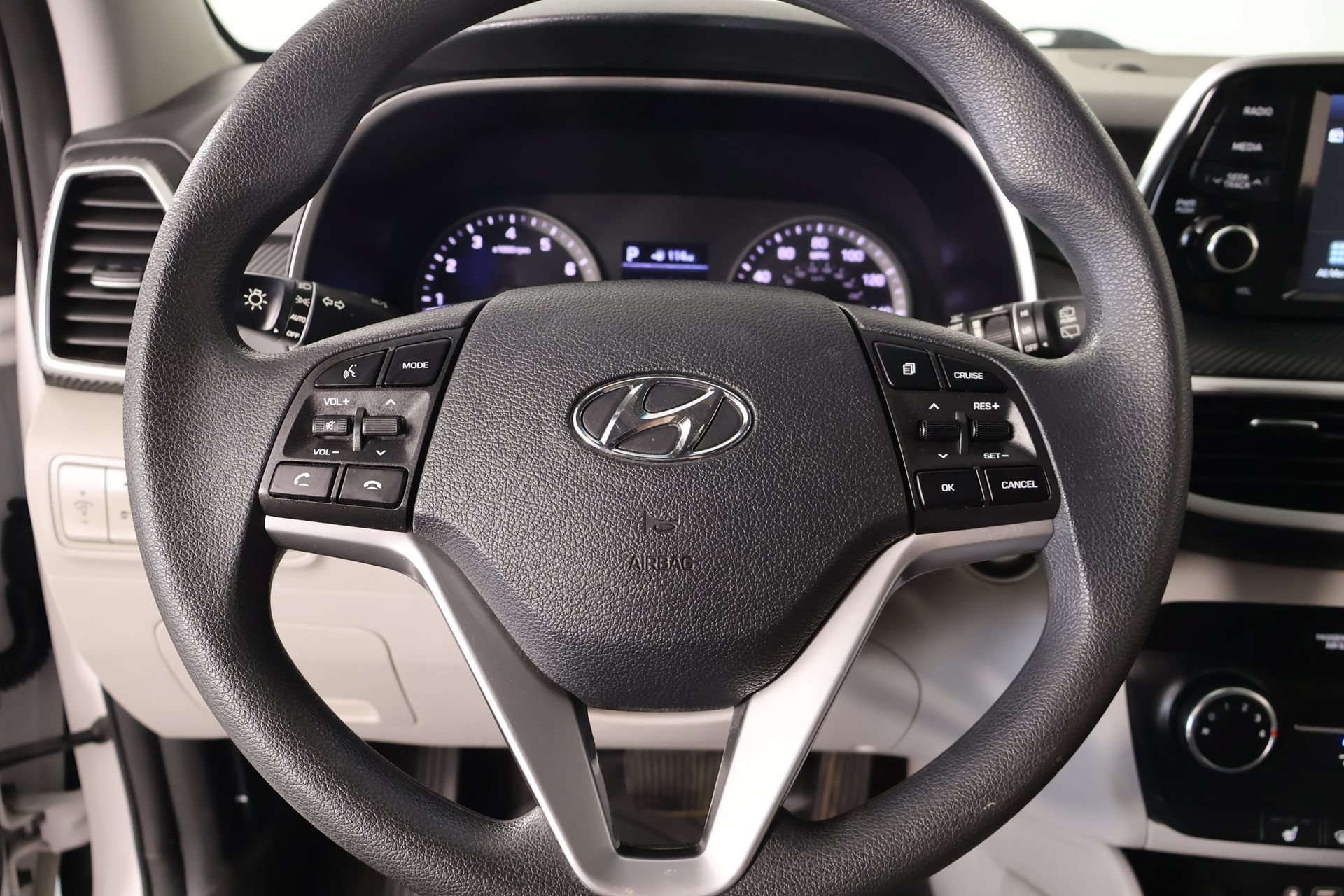 Used 2019 Hyundai Tucson Value AWD/4WD image 3