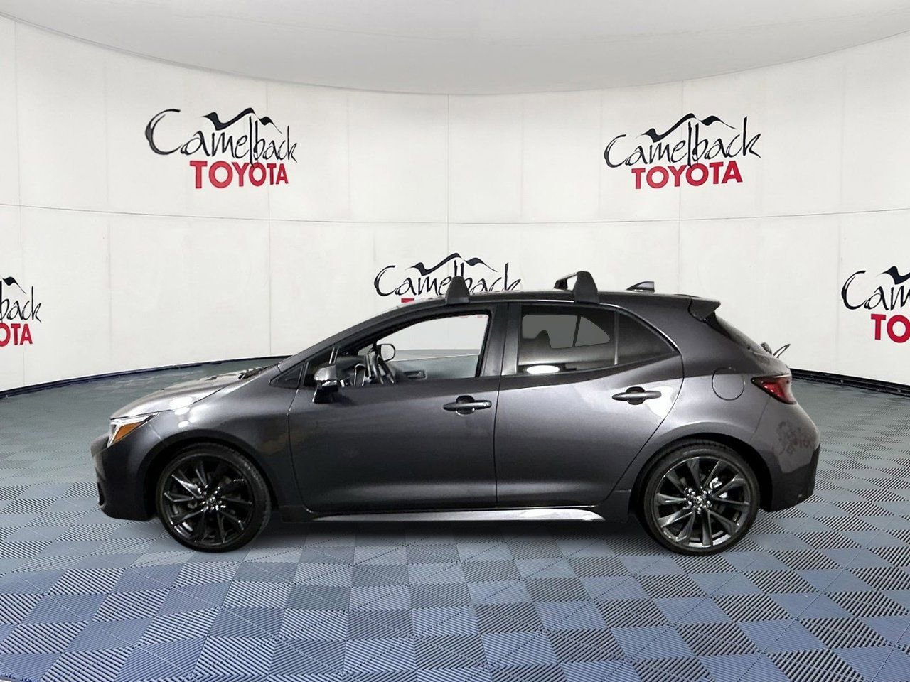 Used 2025 Toyota Corolla XSE image 4