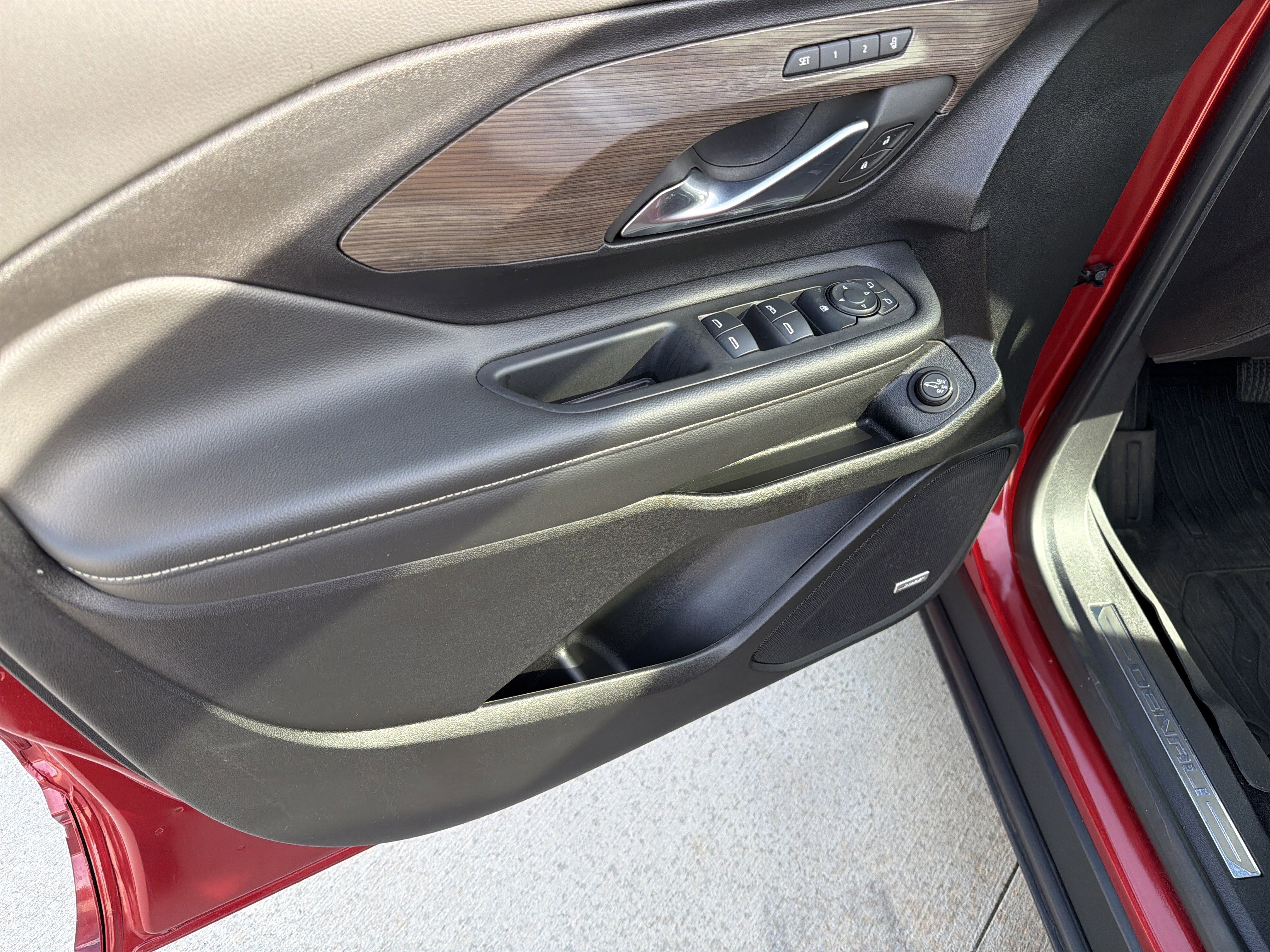 Used 2024 GMC Terrain Denali w/ Denali Premium Package image 18