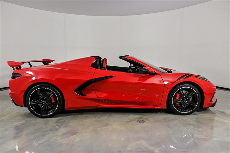 Used 2023 Chevrolet Corvette Stingray Convertible w/ Z51 Performance Package RWD image 10