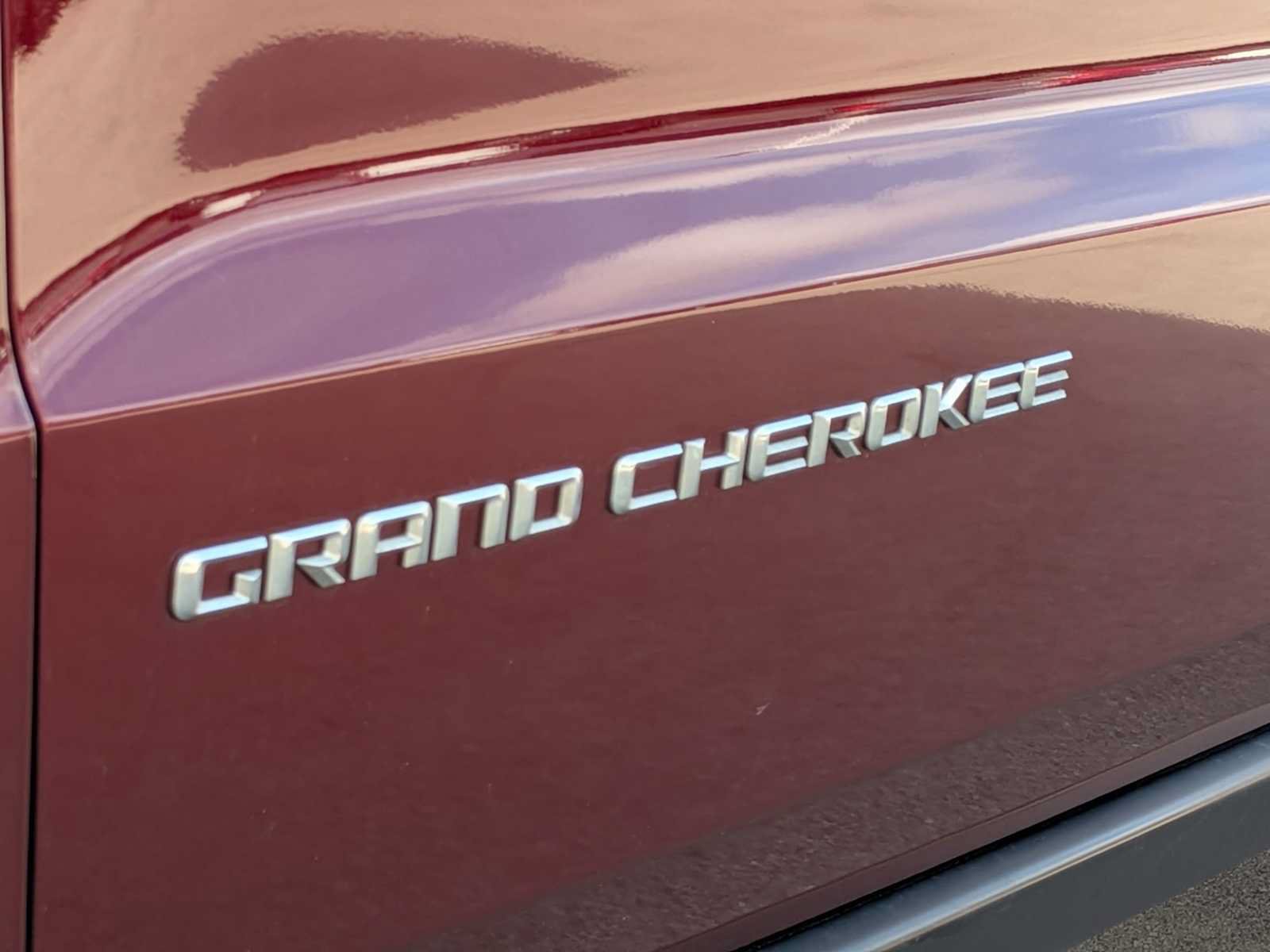 Used 2016 Jeep Grand Cherokee Laredo w/ Quick Order Package 23E AWD/4WD image 11