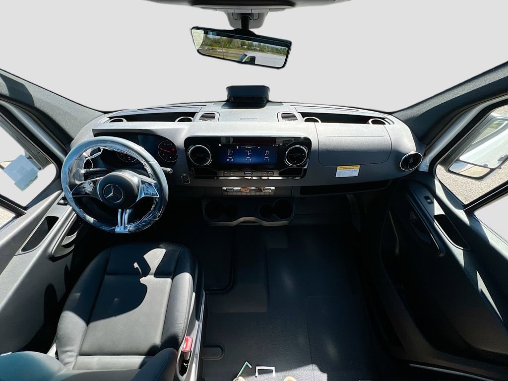 New 2026 Mercedes-Benz Sprinter 2500 image 9