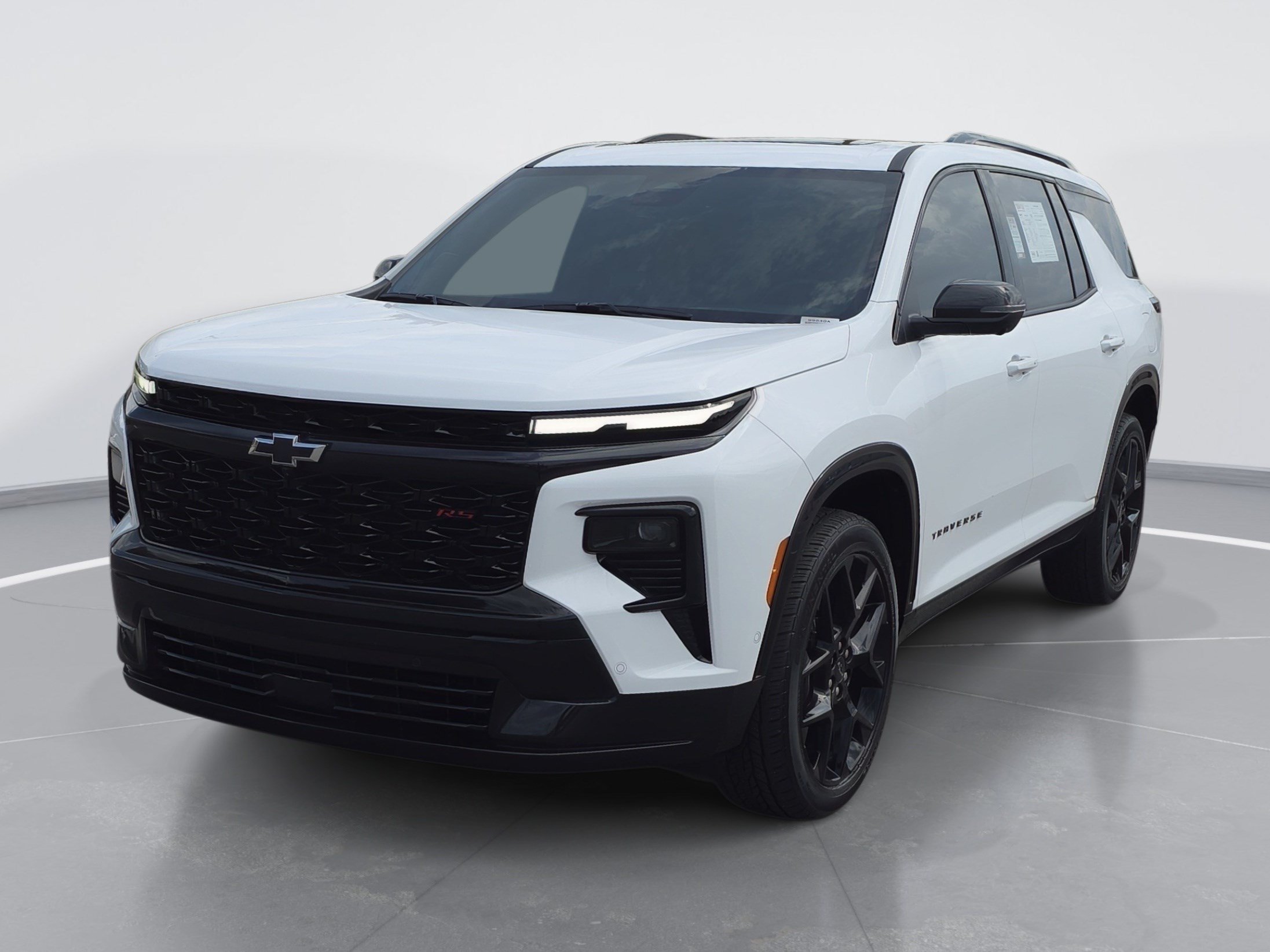 Used 2024 Chevrolet Traverse RS FWD image 7