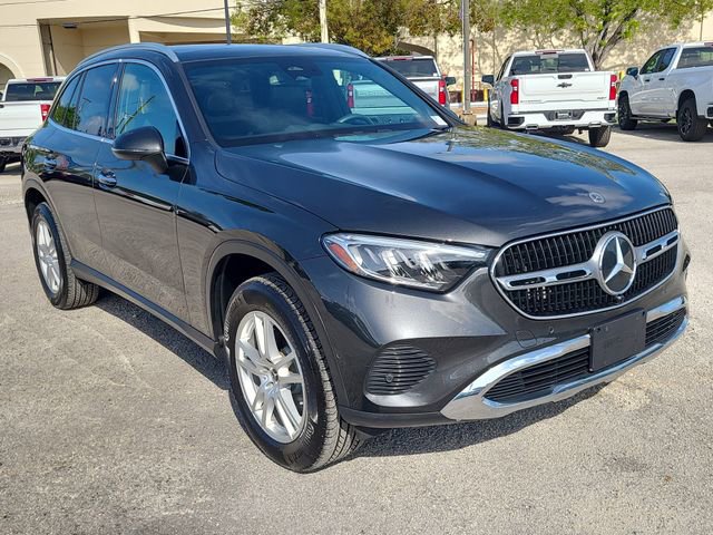 Used 2023 Mercedes-Benz GLC 300 4MATIC image 4