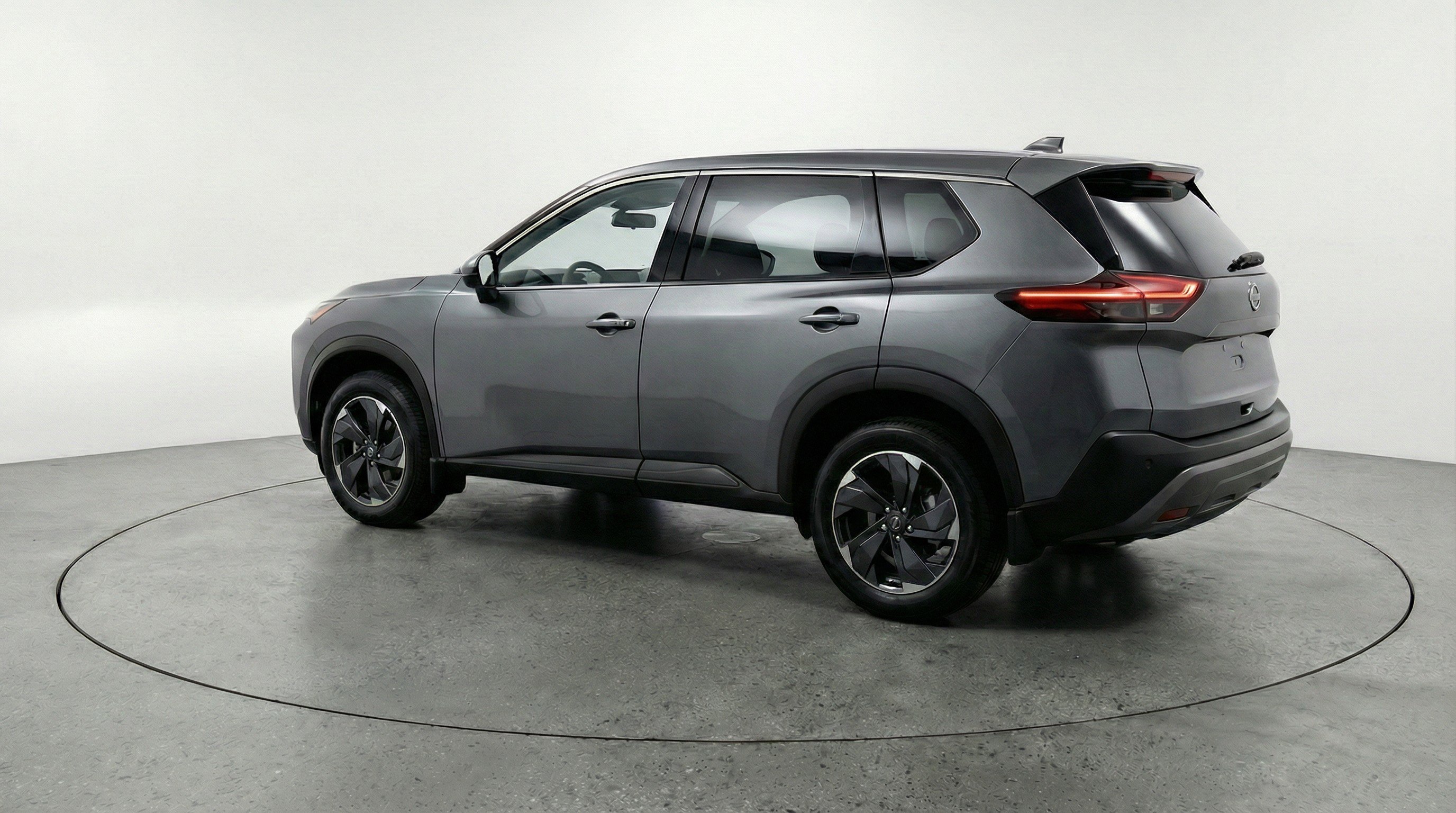 Used 2025 Nissan Rogue SV image 6