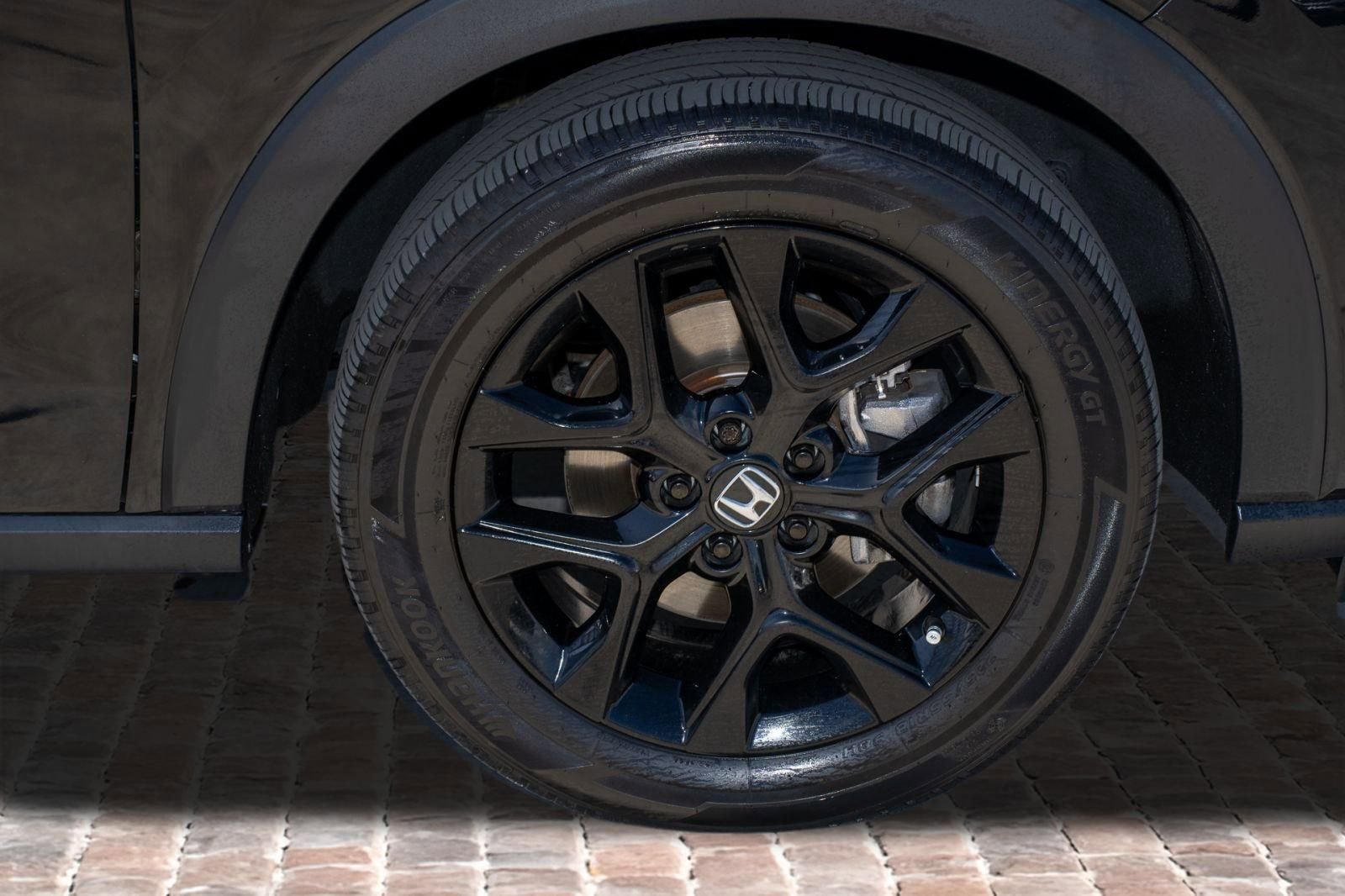 Certified 2025 Honda HR-V Sport image 41