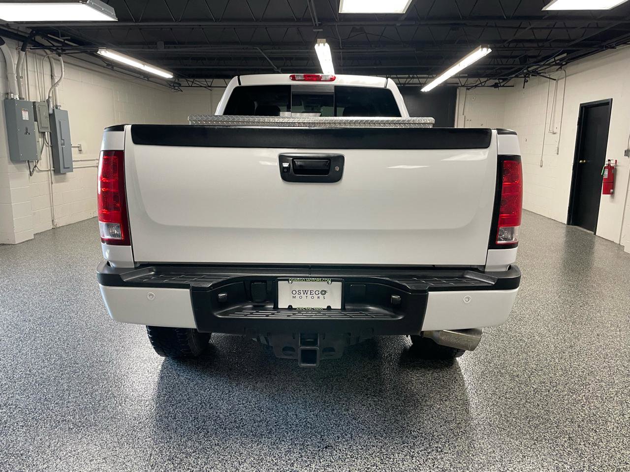 Used 2013 GMC Sierra 2500 Denali w/ Suspension Package, Off-Road image 7